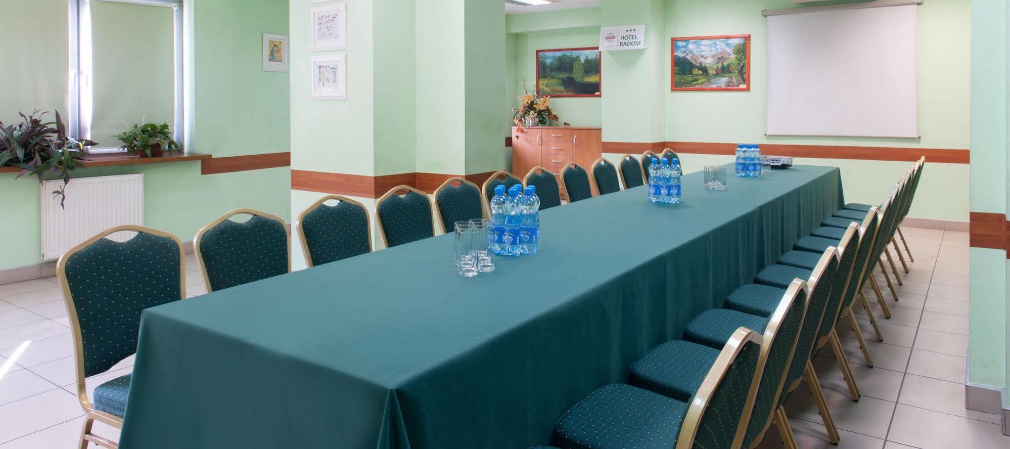 Hotel Gromada Radom Centrum Buitenkant foto